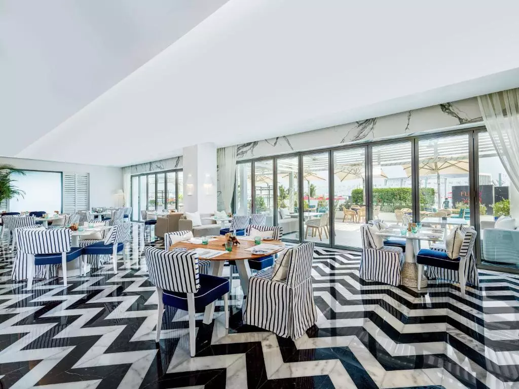 Th8 Palm Dubai Beach Resort